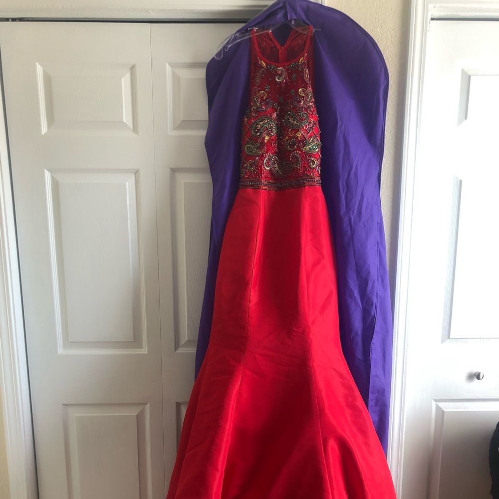 Prom/ Formal Dress - Picture 2 of 6